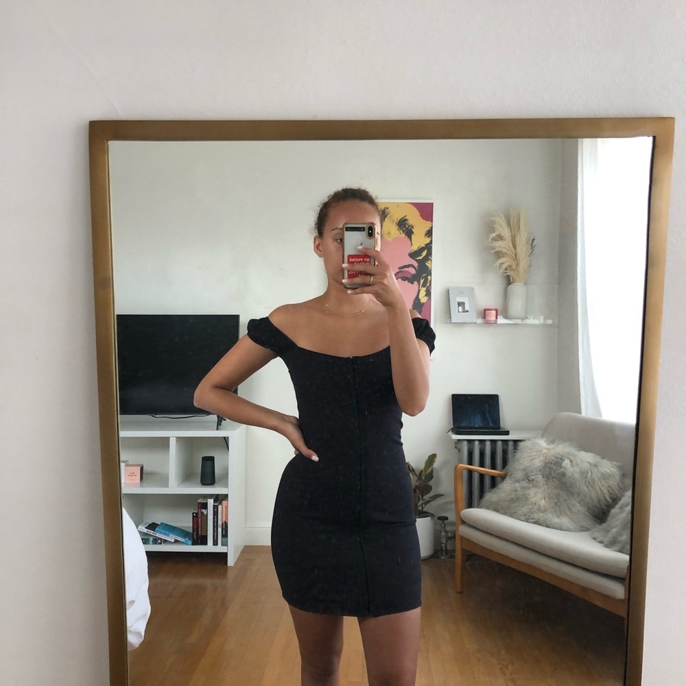 SOLD / ARITZIA Wilfred off shoulder black dress
